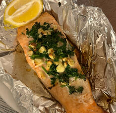 Baked Salmon with Garlic and Parsley